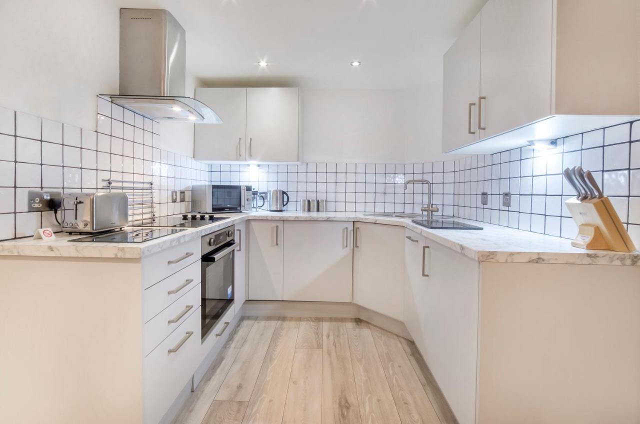 - Reubens Court *
